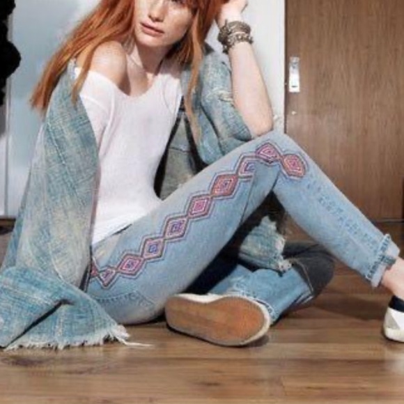 SANDRINE ROSE Size 27 Light Embroidered Skinny Boyfriend Jeans - Picture 1 of 7